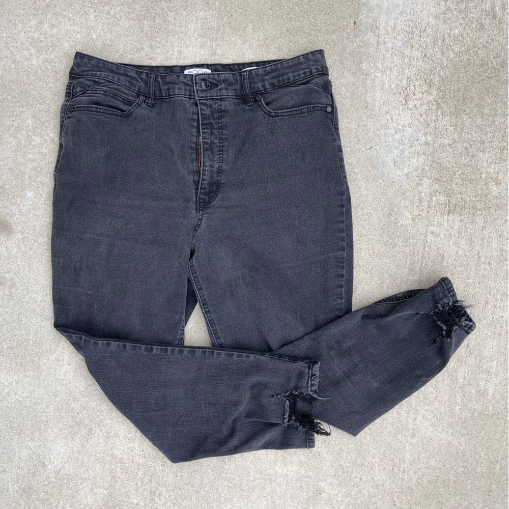 Sofia Adora Curvy Girlfriend Jeans (Size 14)